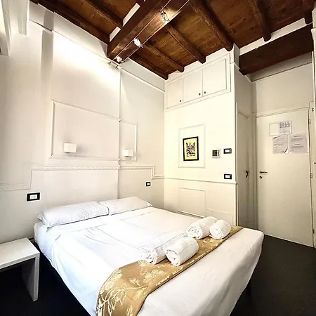 L'antica Dell'orso Πανσιόν Ρώμη